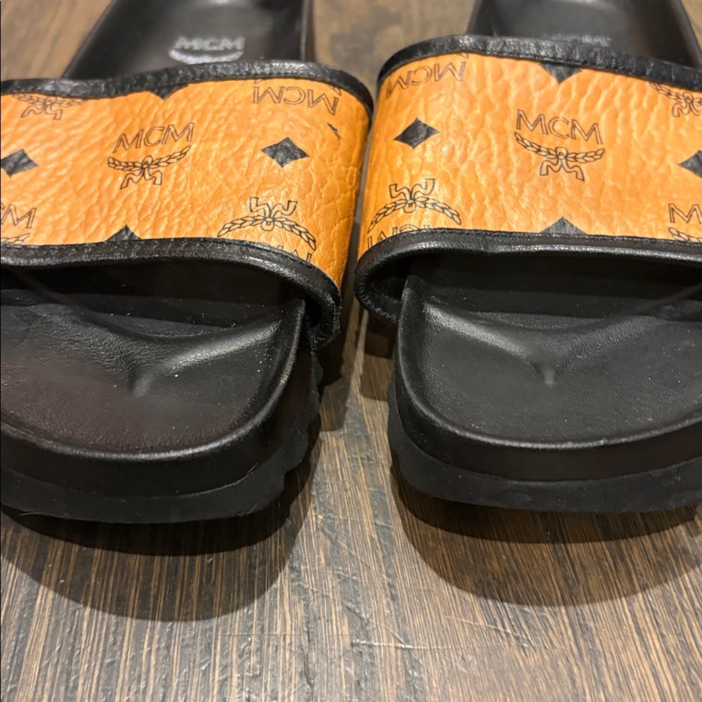 MCM Tan Slide Sandals pool rubber slides Korea size 39 women as is no rips - Picture 2 of 16